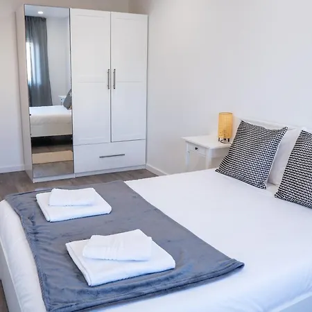 Navio Santa Cruz (Oeste)